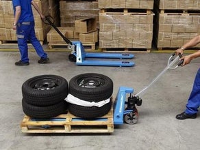 Gabelhubwagen bis 2.500 kg Tragkraft