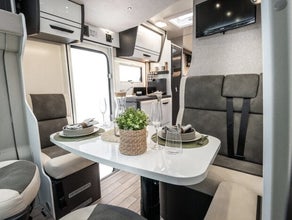 4-Personen-Wohnmobil in Ourense und Lugo
