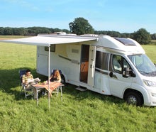 Wohnmobil Carado T447 mit Hubbett