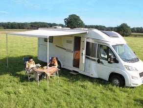 Wohnmobil Carado T447 mit Hubbett
