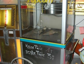 Profi-Popcornmaschine mit Fahrwagen, inkl. Zub. für 100 kl.Portionen leckeres Popcorn