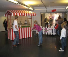 Nostalgiestand Dosenwerfen / Dosenwurfbude