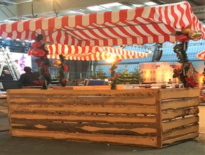 Thekenverblendung - Theke - Bar - Event - Dekoration - Verblendung - Rustikal - Holz