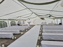 Zu Vermieten: Partyzelte in verschiedenen Größen