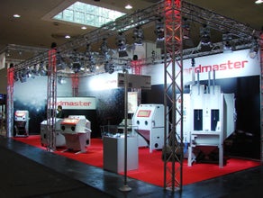 Individuelle Messestand- & Präsentationslösungen · Technik für starke Auftritte