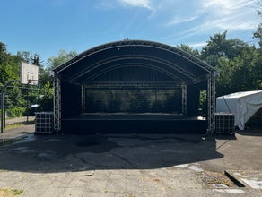 Rundbogen Bühne 8x6m / 48qm (GT-RBB8x6 Bühnendach)