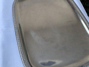 Servierplatten aus Metall