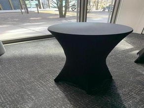 Schwarze Tischhusse für Stehtische in Stretch 70cm oder 80cm Durchmesser
