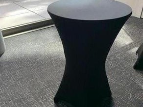 Stehtische mit schwarzer Stretchhusse – modern & elegant für Events und Partys