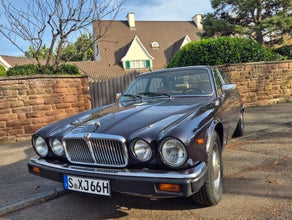 Edlen Jaguar Oldtimer aus den 80ern als Hochzeitsauto mieten. Selbstfahrer oder mit Chauffeur!