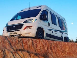 Weinsberg CaraBus Kastenwagen mit Doppelbett und Bad