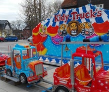 Kindereisenbahn, Kinderkarussell, Karussell Kidy-Trucks