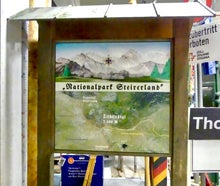 Wanderkartenschild überdacht