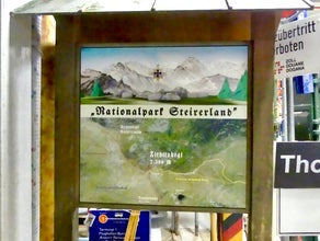 Wanderkartenschild überdacht