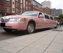 Stretchlimousine Pink Lincoln Town Car Strech limo