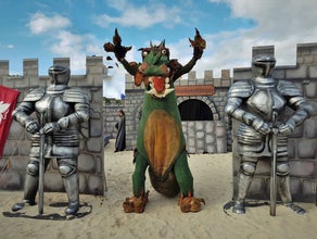 Drachen - Stelzenfigur