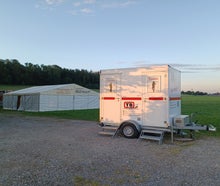 Exklusiver Toilettenwagen MINI