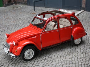 Oldtimer Citroen 2 CV 6 Club Ente
