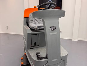 AUFSITZ-SCHEUERSAUGMASCHINE MIETEN – 5.200 m²/h
