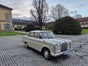 Weißen Mercedes Heckflosse Oldtimer aus den 60ern als Hochzeitsauto mieten. Selbstfahrer oder mit Chauffeur! - Galerie - Bild 3