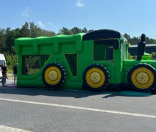Vermiete Hüpfburg " Traktorstrecke" Kinder Spielepark