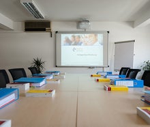 Seminarraum / Schulungsraum / Konferenzraum / Büro Düsseldorf Zentrum mit hochwertiger Ausstattung