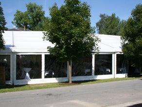 Partyzelt - Festzelt 6m x 15m weiß mit 50% Sprossenfenster