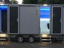 Toilettenwagen groß / incl. Lieferung-Anschluss-Abholung - Galerie - Bild 1