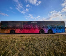 Partybus mit Getränkeflat und Barkeeper