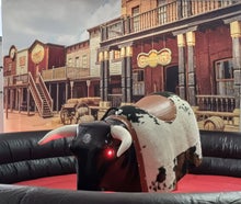 Bullriding Rodeo Bulle Stier mieten Attraktion Hüpfburg verleih FÜR GROß UND KLEIN