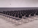 Polster-, Kunststoffstapel- und Holzklappstuhl - Galerie - Bild 1