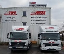 Vermietung LKW Transporter 7,5 t Möbel Ladebordwand Umzug