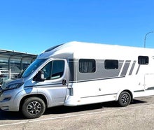 Carado T338 - Neues Modell 2024 mit zwei hinteren Einzelbetten und Hubbett