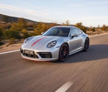 Porsche 911 Carrera 4 GTS mieten Sportwagen Exot Berlin