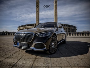 Mercedes-Benz Maybach S680 2025 V12 mieten Berlin Hochzeitswagen Brautauto Luxusauto S-Klasse