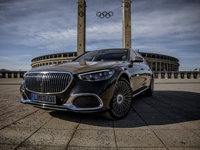 Mercedes-Benz Maybach S680 2025 V12 mieten Berlin Hochzeitswagen Brautauto Luxusauto S-Klasse