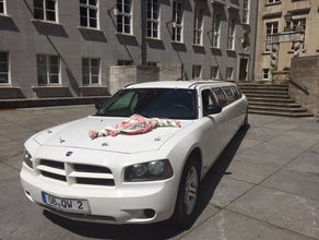 Dodge Charger Stretch Limousine Power und Style in einer Limo