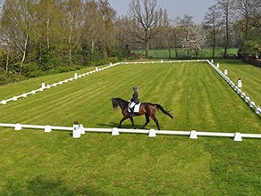 Dressurviereck 40x20 Meter mit Dressurbuchstaben