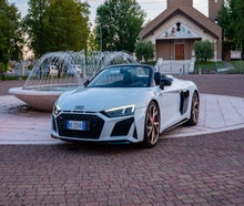 AUDI R8 V10 SPYDER
