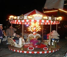 NOSTALGIE KARUSSELL / KINDER-KARUSSELL MIT 12-14 PLÄTZEN