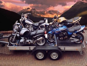 Motorradanhänger für 4 Motorräder