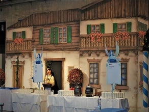 Alpenhaus,  Allgäu Haus, XXL  Fassade - Oktoberfest - Almhütte - Kulisse - Dekoration - Event