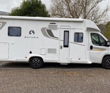 BAVARIA T746 FC