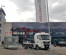 LKW mit Ladekran / Container- & Baustellenlogistik