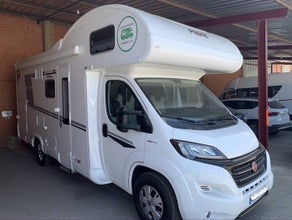 Rimor Kayak 5 - Geräumiger Alkoven für 6 mit Navi, Fernseher und Heckgarage