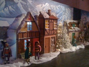Märchenhafte Weihnachtsstadt, Weihnachten, Schnee, Haus, Hauskulisse Hausfassade