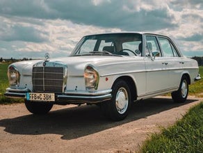 Mercedes Benz 280SE mit Klima mieten / Oldtimer & Hochzeitsauto