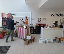 Mobile Smoothie und Açaí Bar mit Top Equipment und 50 Smoothies inklusive