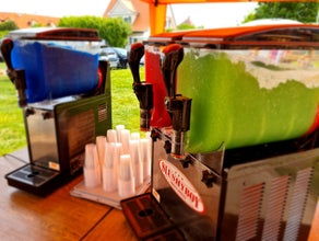 🍧 Slushmaschine mieten – 2x8 Liter – das Highlight für dein Event!