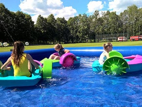 Power Paddler Miniboote mit Pool für Events mieten
